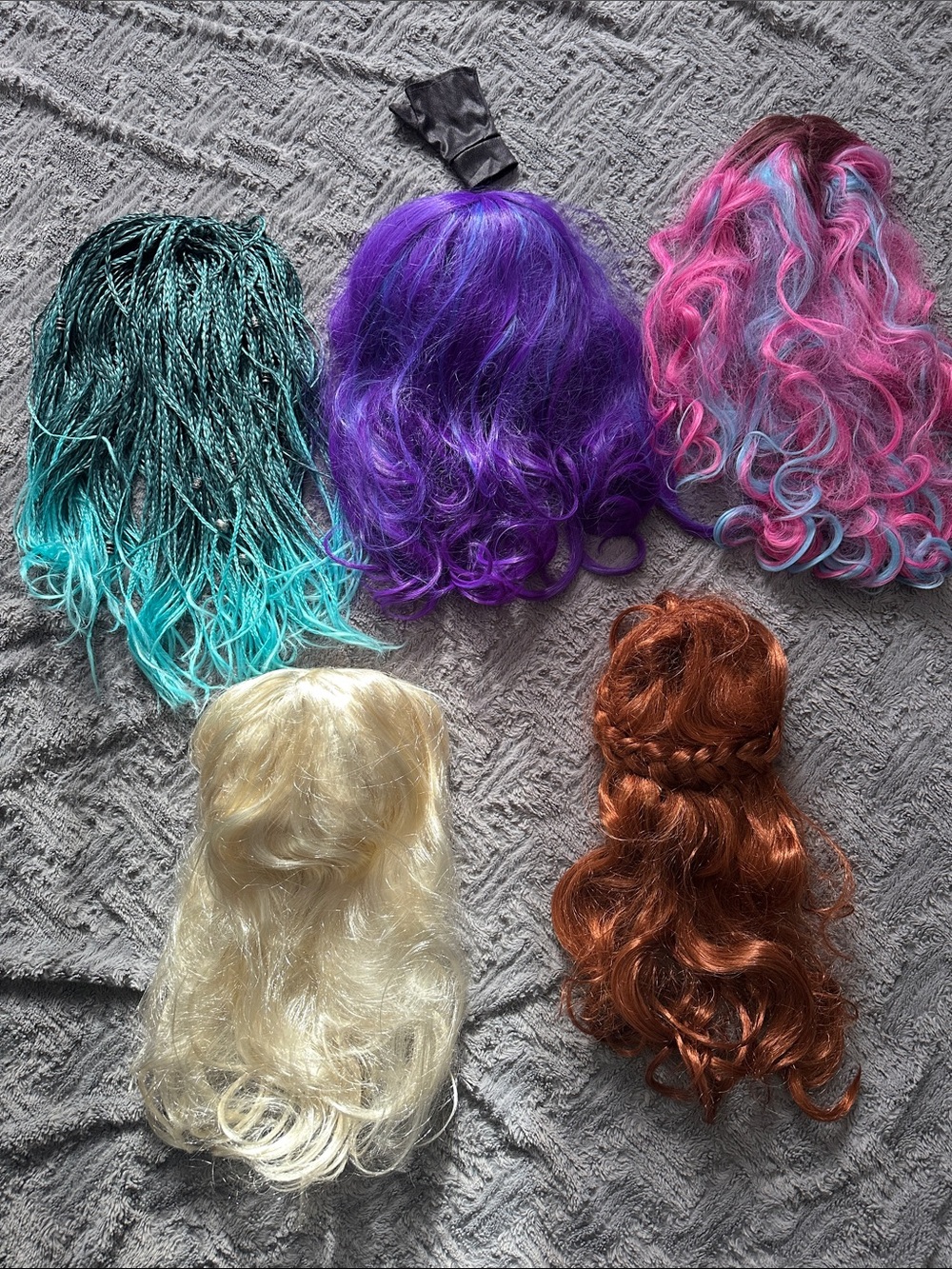 Kids Dress Up Fashion Wigs | Descendants (Uma, Mal, Audrey) Frozen (Elsa & Anna)